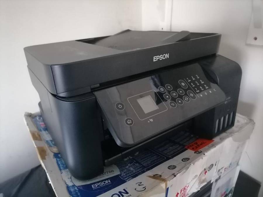 EPSON L5190 INKTANK PRINTER WITH CABLE IN BOX*NOT FEEDING PAPER*