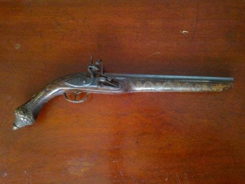 VINTAGE FLINTLOCK PISTOL