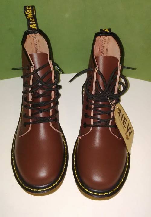 Dr. Martens Original New Size :40 Brown Genuine Leather Boots