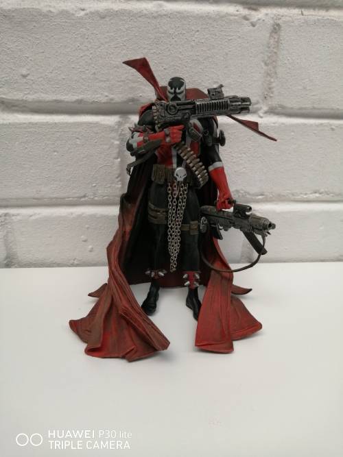 Todd McFarlane Spawn Statue