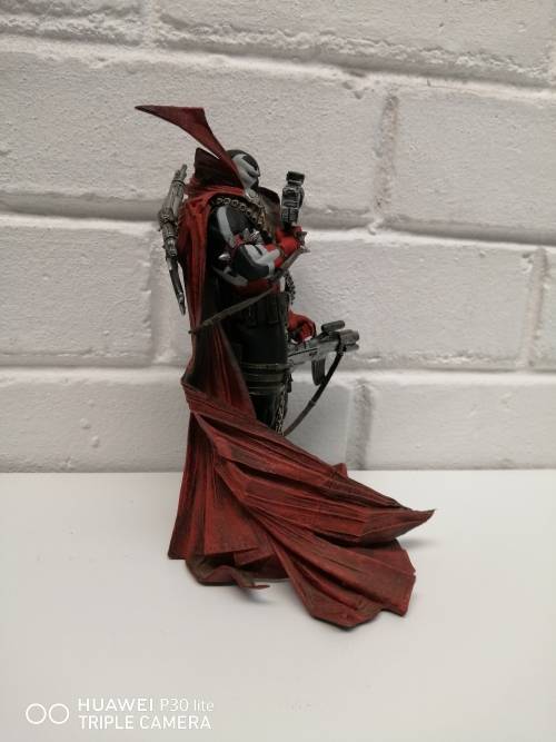 Todd McFarlane Spawn Statue