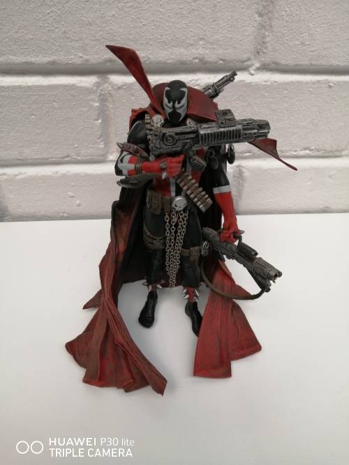 Todd McFarlane Spawn Statue