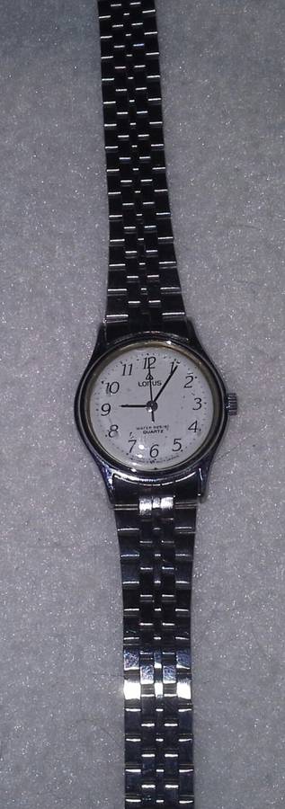 LADIES LORUS QUARTZ WATCH