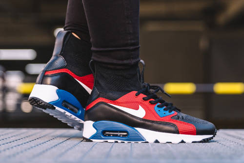 Nike Air Max 90 Ultra Superfly UK 11 ( SA 11 )