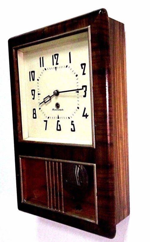 FREE SHIPING : VINTAGE SOVIET Pendulum Mechanical Wall clock Jantar with KEY 1950,s.WORK PERFECTLY