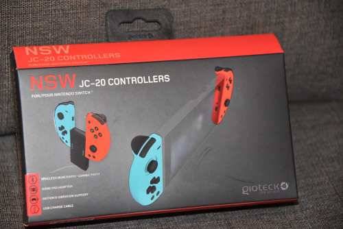 NINTENDO SWITCH LEFT AND RIGHT WIRELESS CONTROLLER by GIOTECK JC-20 - SHOP DEMO