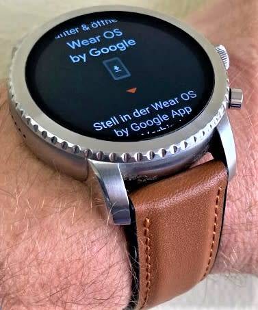 FOSSIL EXPLORIST GEN 3 SMART WATCH + NEW TAN LEATHER STRAP ORIGINAL BOX+CHARGER - MINT CONDITION !!!