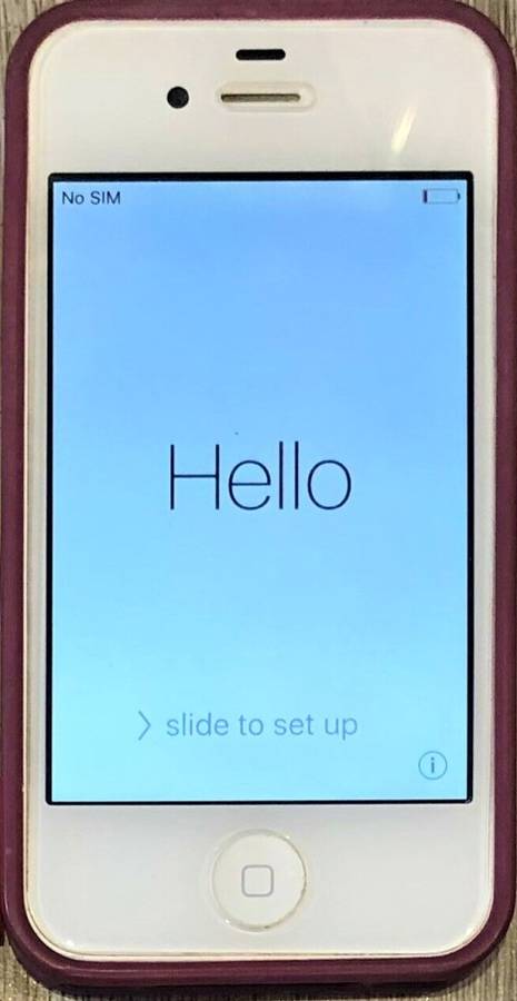 APPLE IPHONE 4   - WHITE