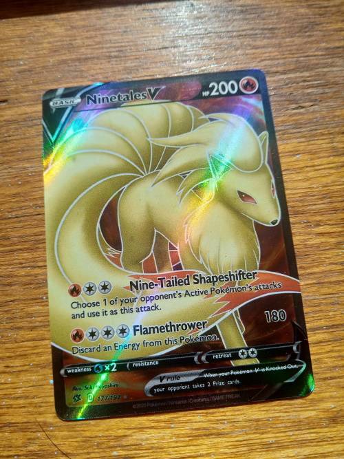 Ninetales Pokemon card Holo