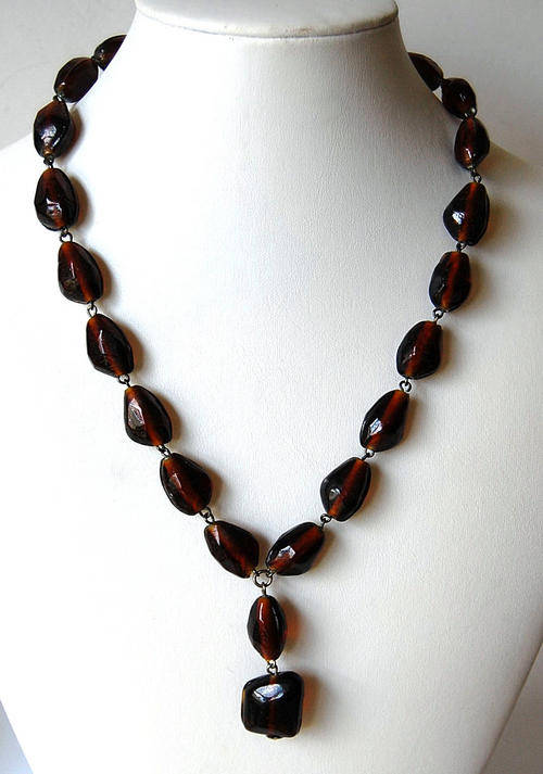 AMBER GLASS NECKLACE !!!!!***** CRAZY R1.00 NO RESERVE !!!!! *****