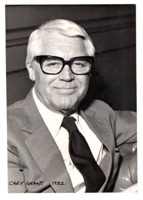 Universal Pictorial Press Photograph Newspaper Archive - Gary Grant - Nov 1980