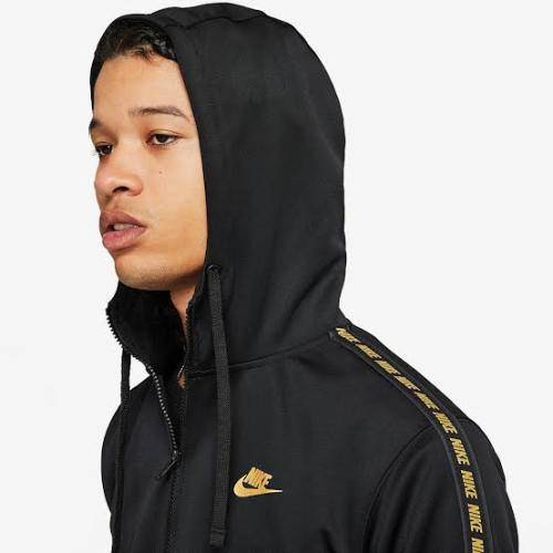 Men`s Nike NSW Repeat Hoodie Black AR4911-011 - Size Medium