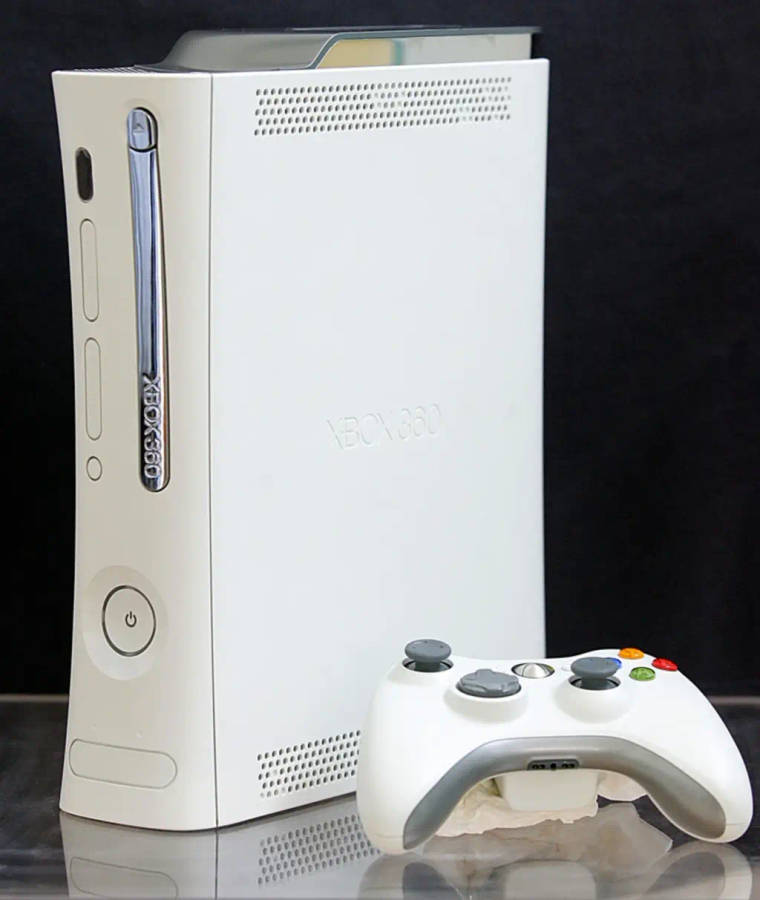 xbox 360 console 2 controllers READ DISCRIPTION