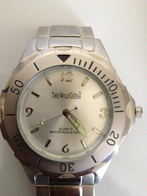 QUARTZ MENS WATCHES