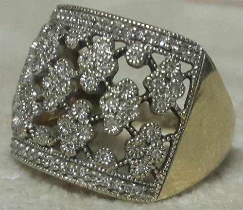 stunning ladies 9ct gold diamond ring shimmery 17mm width sizeT