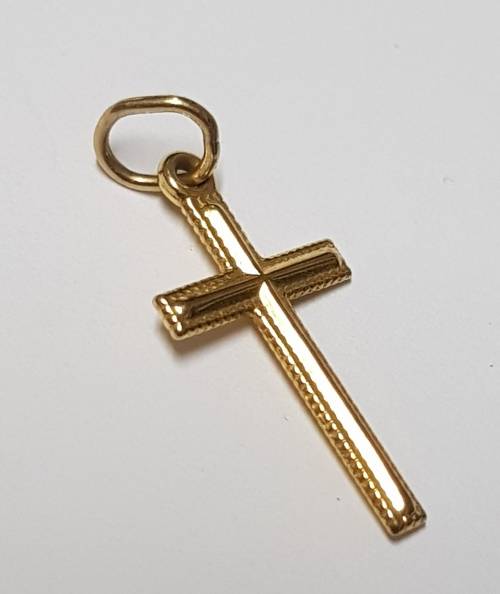 BEAUTIFUL 9CT CROSS PENDANT