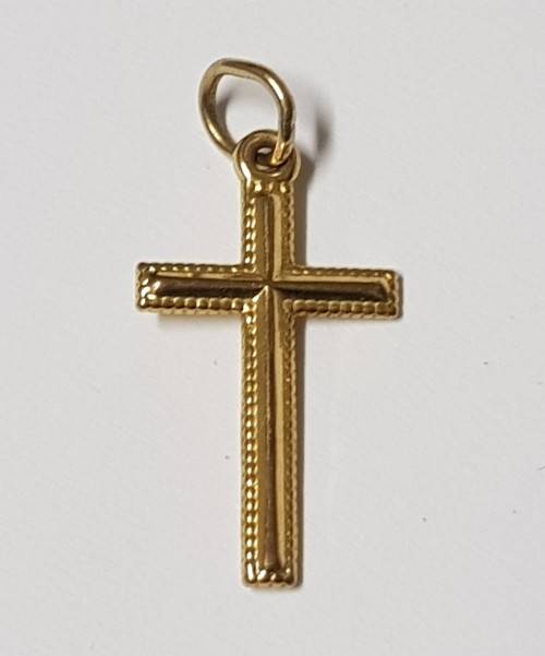 BEAUTIFUL 9CT CROSS PENDANT