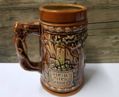 BEAUTIFUL COLLECTABLE MUG