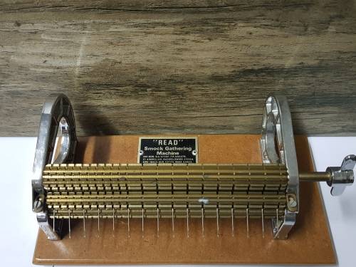 SMOCK GATHERING MACHINE,PERFECT CONDITION