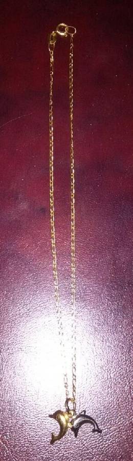 9CT GOLD LADIES BRACELET WITH 2 DOLPYNS