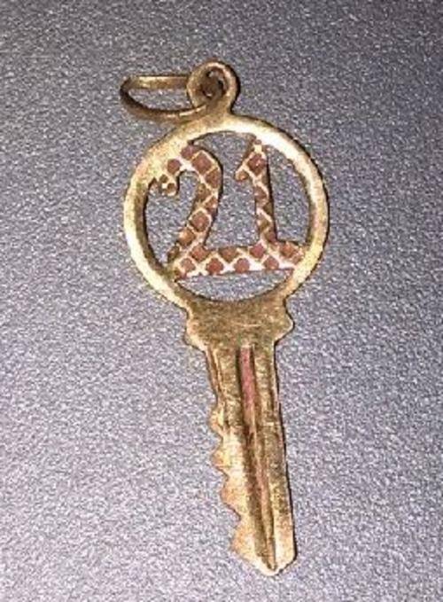 9CT GOLD 21ST KEY CHARM OR PENDANT