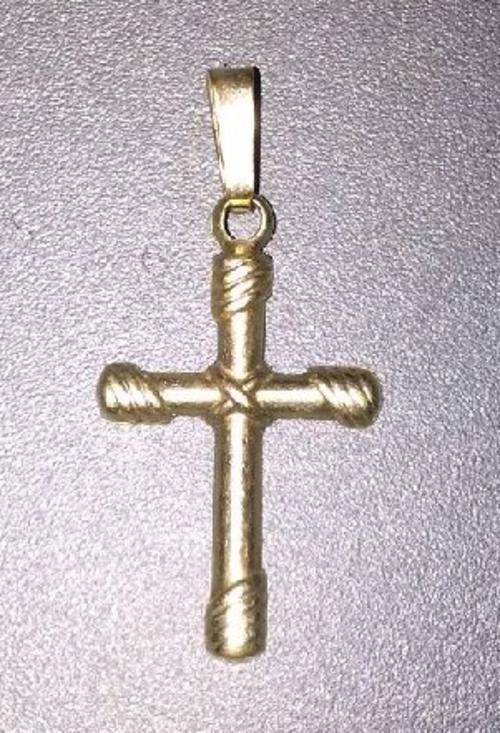 9CT GOLD LADIES CROSS PENDANT