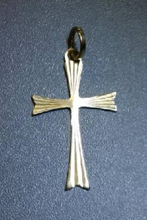 9CT GOLD LADIES CROSS PENDANT