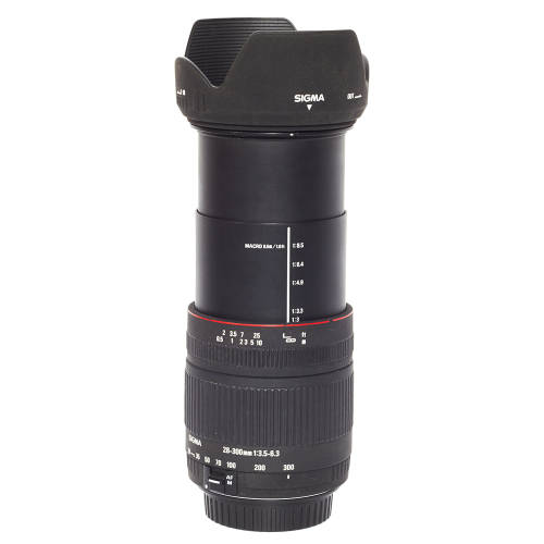SIGMA 28-300mm F3.5-6.3 DG MACRO LENS for Canon DSLR Cameras