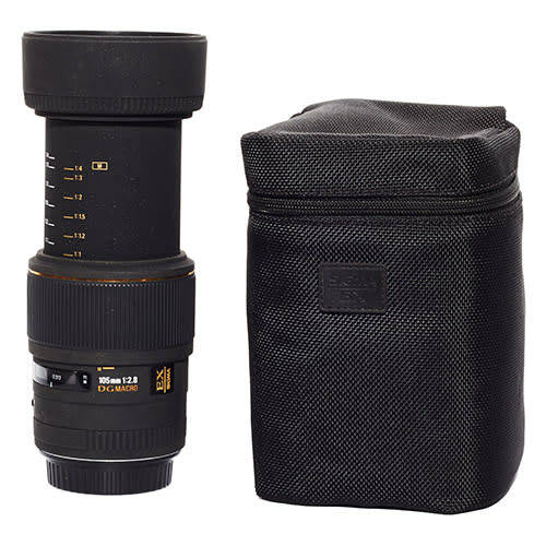SIGMA 105mm 1:2.8 Macro DG EX lens for Canon DSLR Cameras