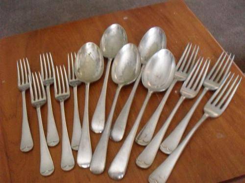 SOME VINTAGE SP SPOONS AND FORKS.....