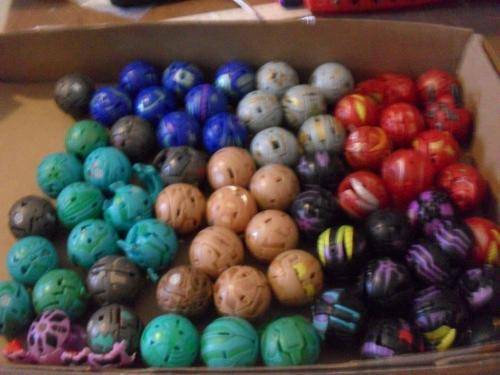WHAT A FIND......65 VARIOUSBAKUGAN BATTLE BRAWLERS...HUGE VALUE