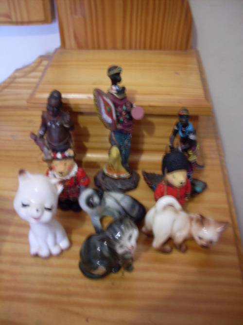 PRETTY CATS/BESWICK CAT AND MUCH MORE
