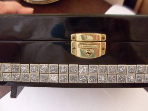 PRETTY TIVOLI  MUSICAL JEWELLERY BOX