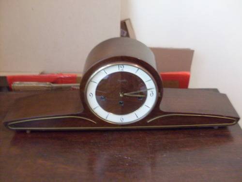 BEAUTIFUL VINTAGE MANTLE CLOCK  BY F.MAUTHE GERMANY )