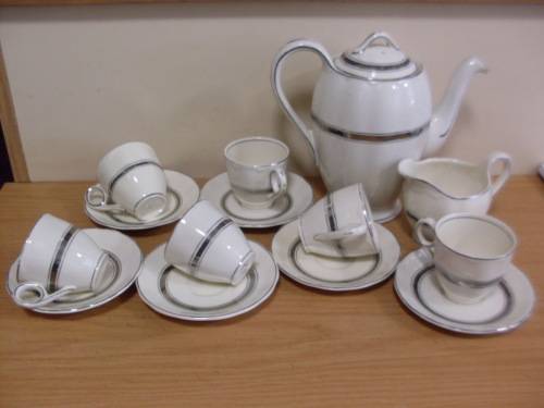 PRETTY WHITE/SILVER TEASET...VINTAGE GRINDLEY CREAMPETAL PATTERN...15 PIECES