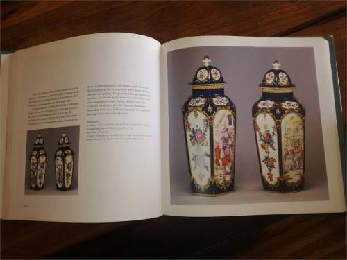 The Art of Worcester Porcelain