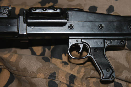 Rare WW2 MG42 German Machine Gun Half Scale Metal Model