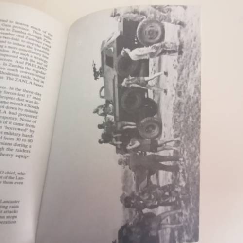 Chimurenga! The war in Rhodesia 1965-1980. Paul Moorcroft/ Peter Mclaughlin