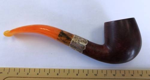 RARE AND COLLECTABLE SILVER MOUNTED SMOKING PIPE CIRCA 1902 WITH FITTED CASE