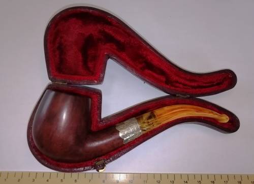 RARE AND COLLECTABLE SILVER MOUNTED SMOKING PIPE CIRCA 1902 WITH FITTED CASE