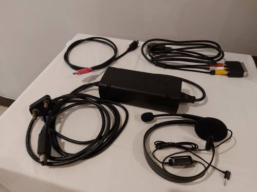 Xbox 360 Slim 250 GB with 2 controllers