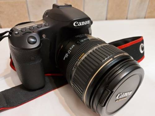 Canon EOS 60D 18MP DSLR with 2 lenses, 3 SD cards
