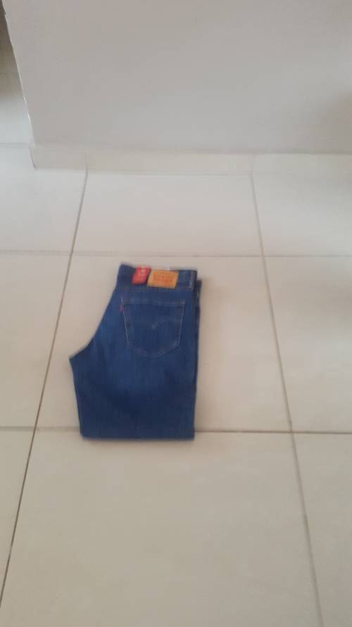 Men levis jean