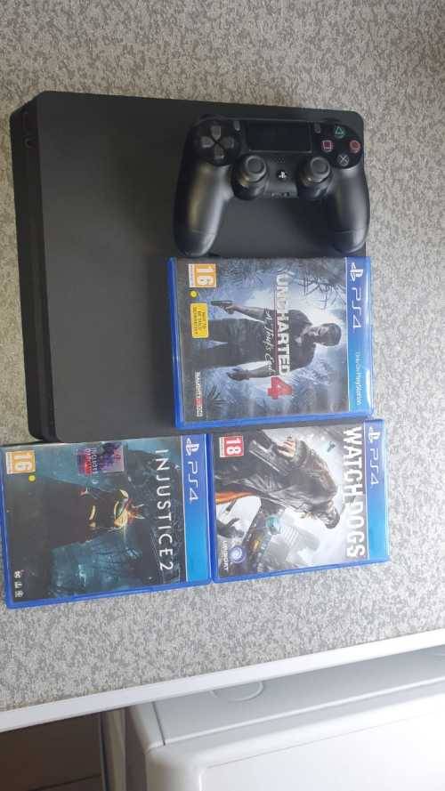 PS4 500GB SLIM 3 GAMES 1 CONTROL HDMI CABLE AND POWER CABLE