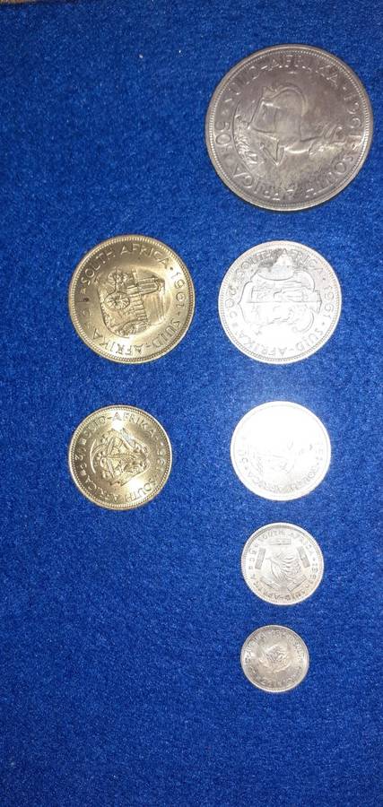 1961 UNCIRCULATED SET. VERY NICE