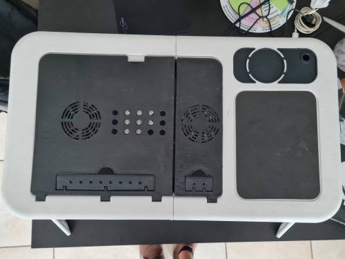 lAPTOP STAND WITH COOLING FANS