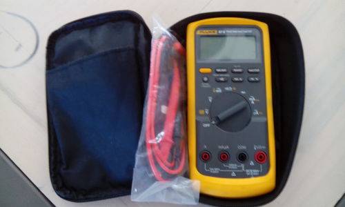 fluke 87V TRUE RMS MULTIMETER