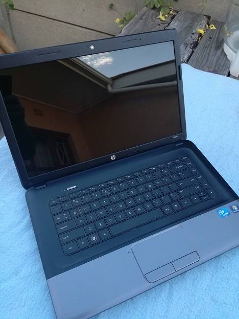 Hp 650 Notebook - Celeron B820 1.7 Ghz Cpu - 4 GB RAM - 320GB HD - 15.6" Display + Charger