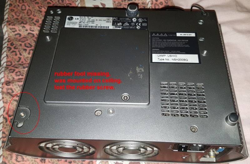 LG RD-JT51 DLP Projector (800x600 NATIVE) Supports up to 1080i input