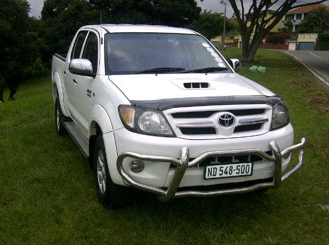 TOYOTA HILUX D4D. 3L DIESEL 4X4.